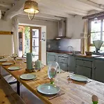 Cocon Avec Et Sauna A - Fr-1-496-6 * Saint-Germain-Lespinasse
